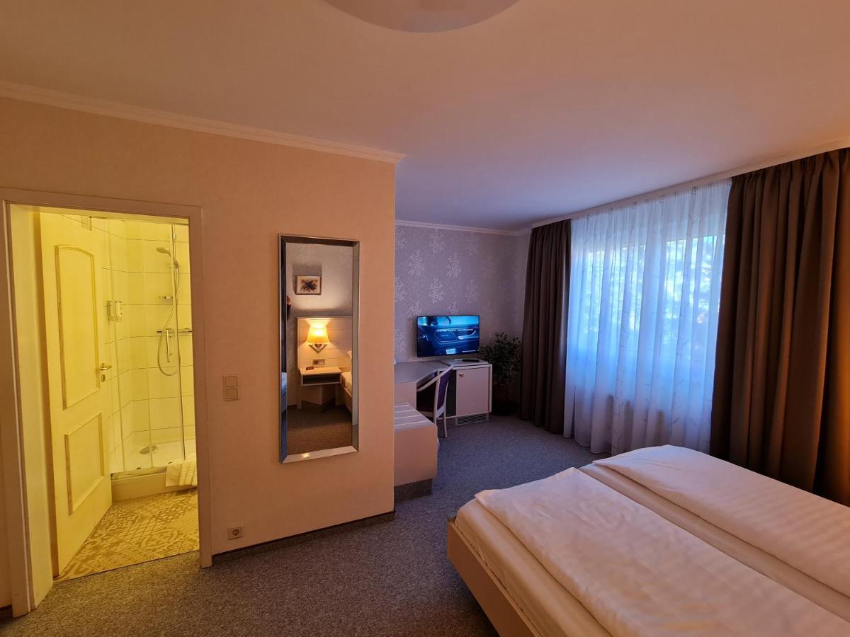 Ambiente Hotel Garni Плауен Екстериор снимка