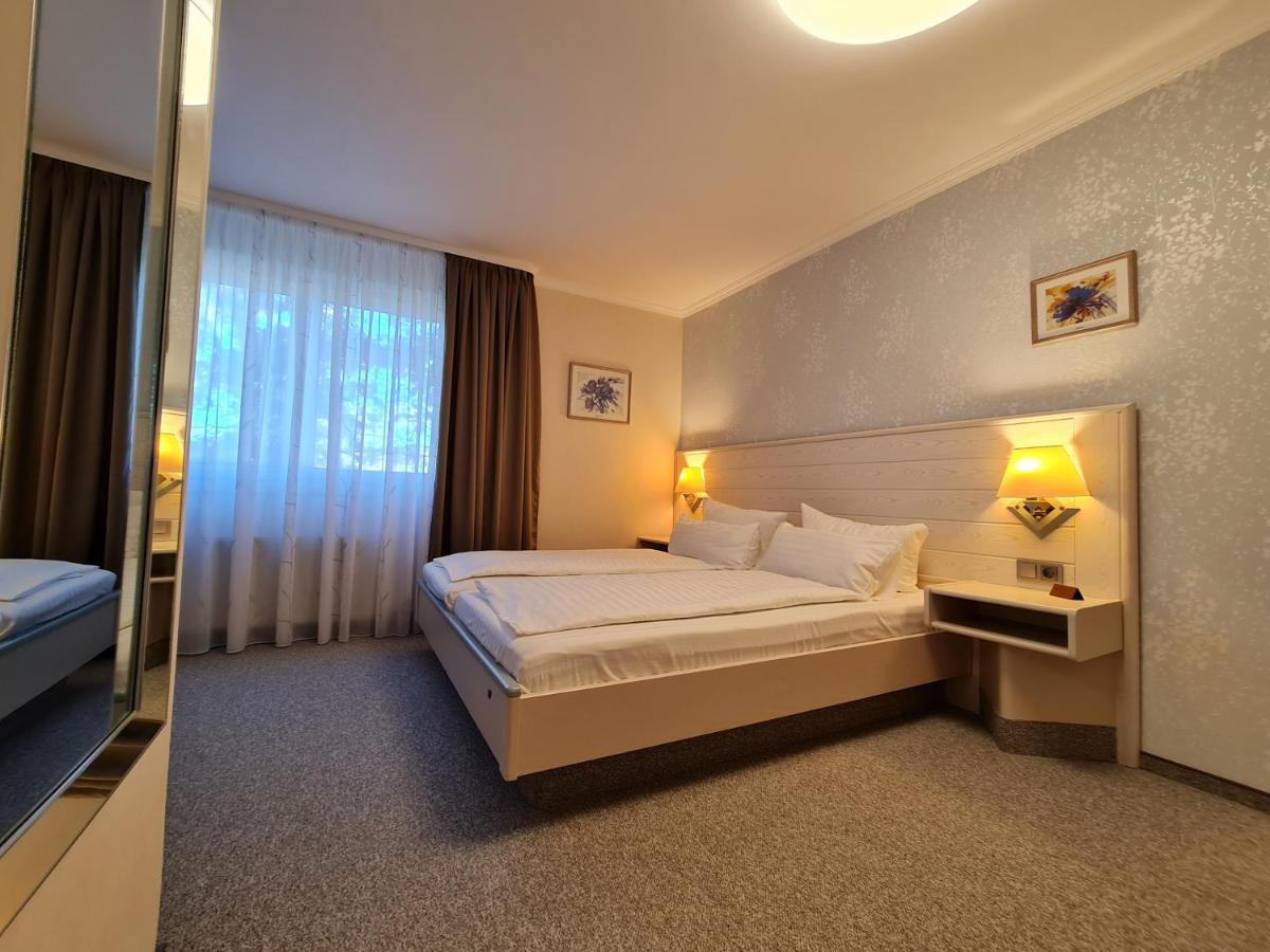 Ambiente Hotel Garni Плауен Екстериор снимка